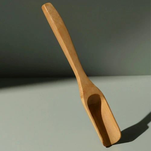 ملعقة بامبو للماتشا